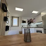 Apartment Boliches Design Air C Wifi Andra